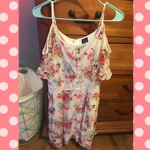 cold shoulder dress💗